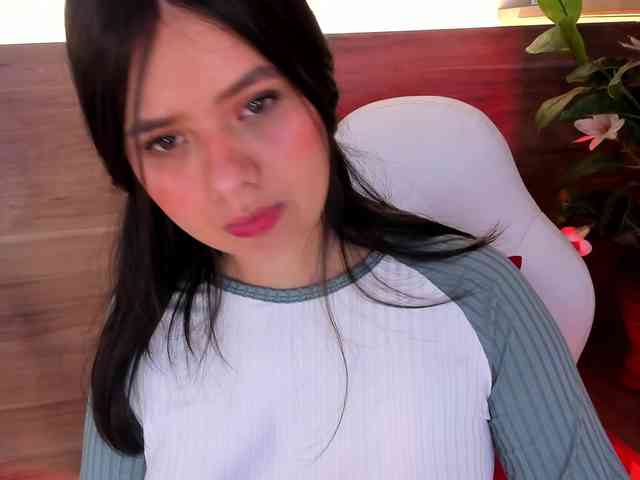 thamiina webcam