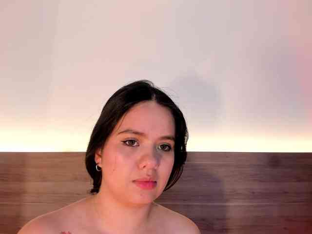 thamiina webcam