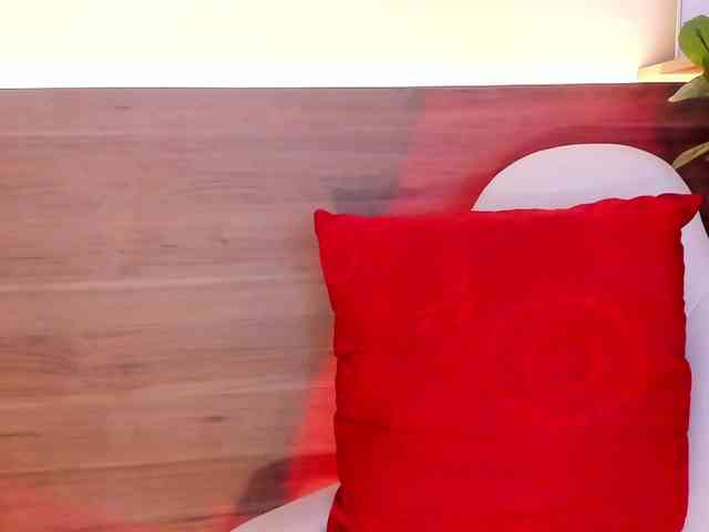 thamiina webcam