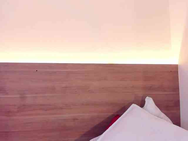 thamiina webcam