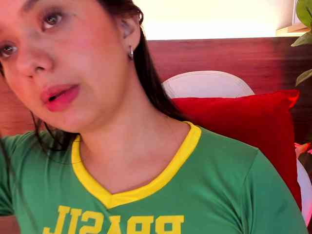 thamiina webcam