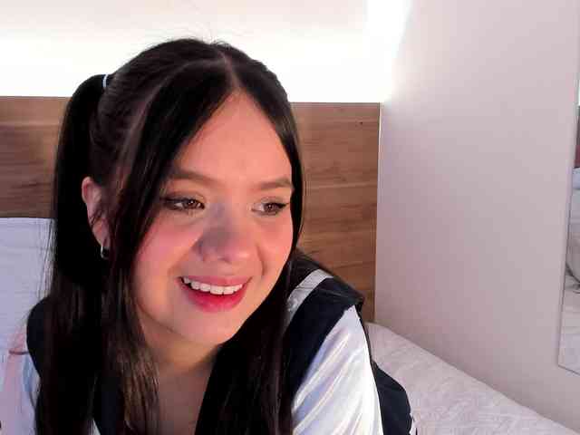 thamiina webcam