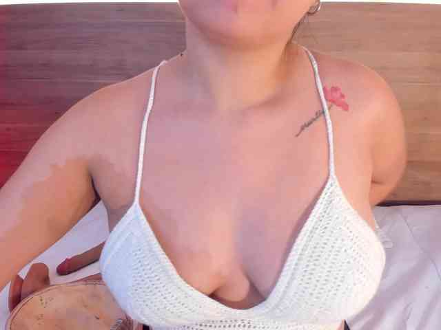 thamiina webcam