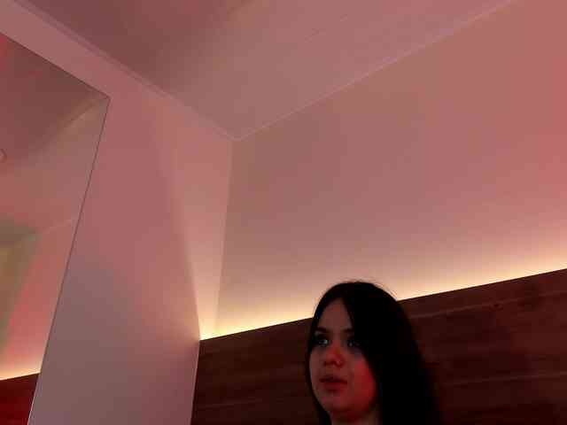 thamiina webcam