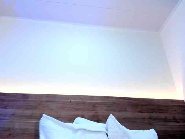thamiina webcam