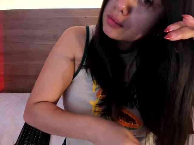 thamiina webcam