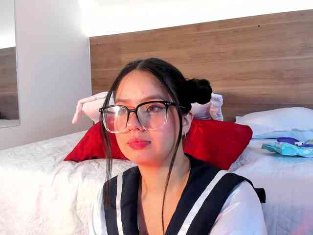 thamiina webcam