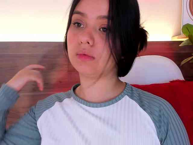 thamiina webcam