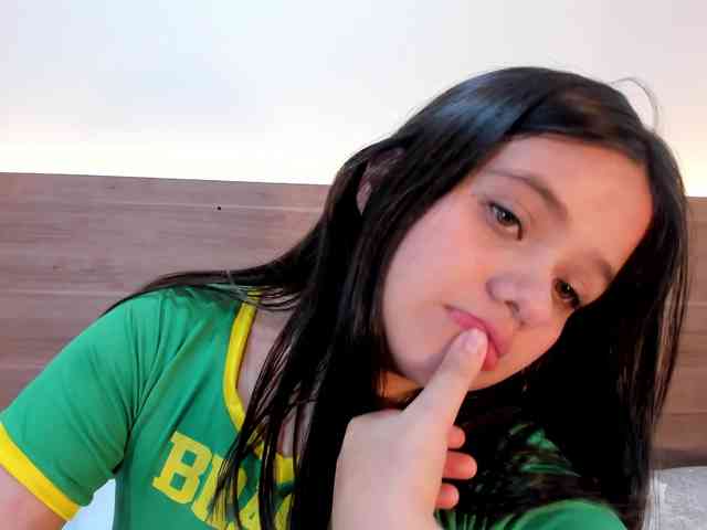 thamiina webcam