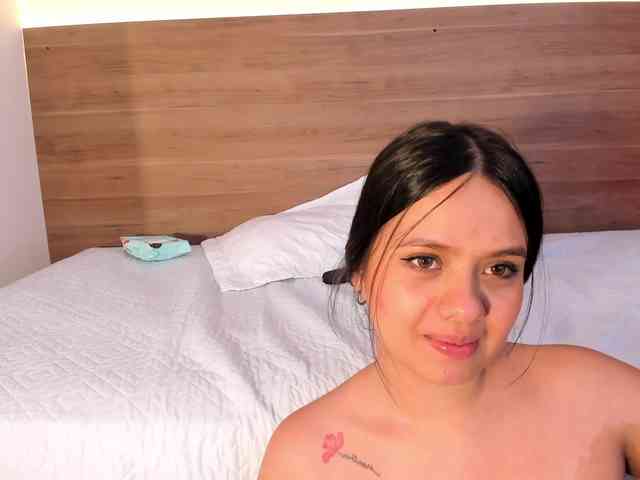thamiina webcam