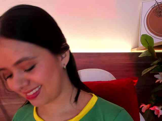 thamiina webcam