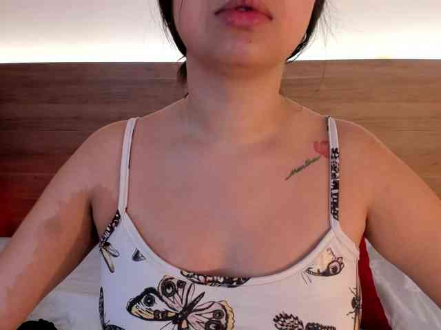 thamiina webcam