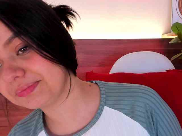 thamiina webcam