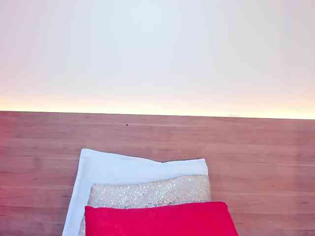 thamiina webcam