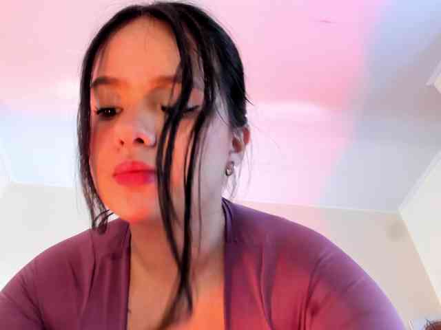 thamiina webcam
