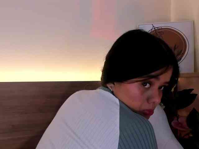 thamiina webcam