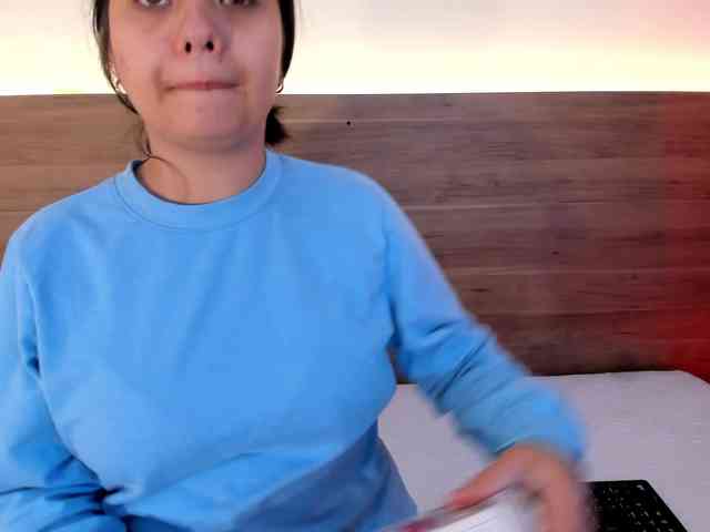 thamiina webcam