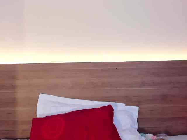 thamiina webcam
