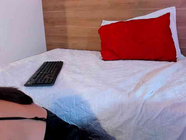 thamiina webcam