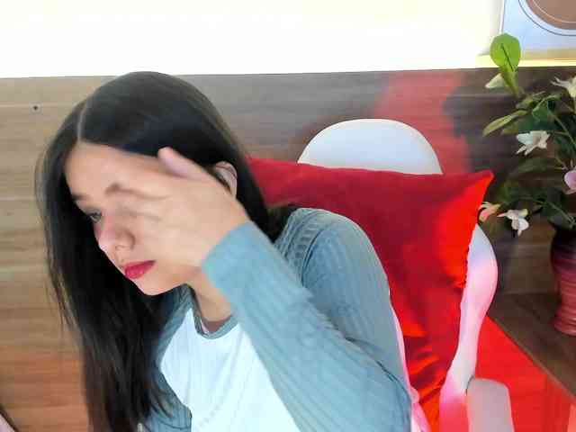 thamiina webcam
