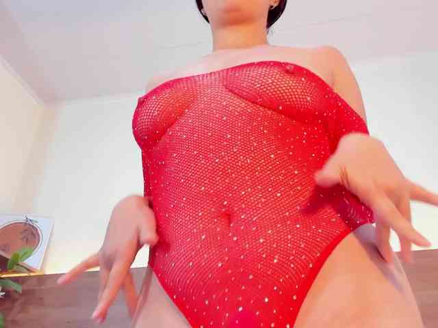 Modelo: thamiina