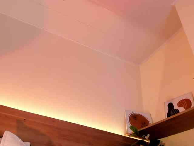 thamiina webcam