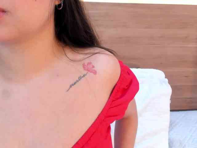 Modelo: thamiina