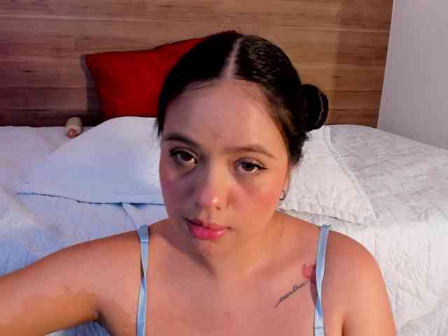 thamiina webcam