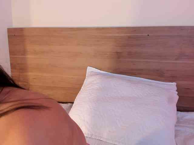 thamiina webcam