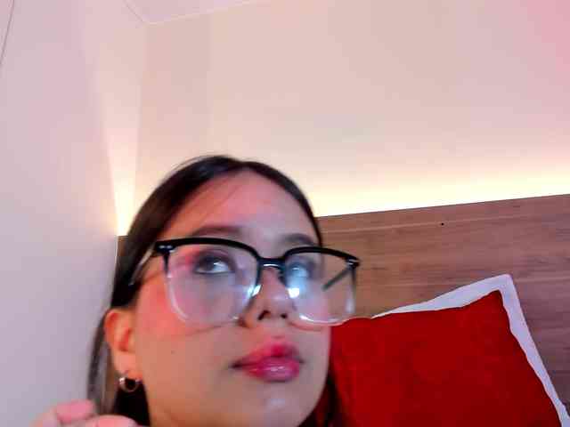 thamiina webcam