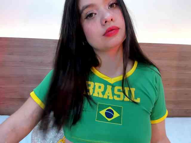 thamiina webcam