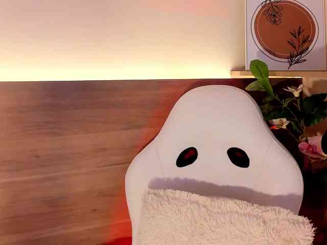 thamiina webcam