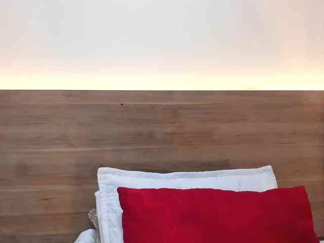 thamiina Live Webcam on BongaCams