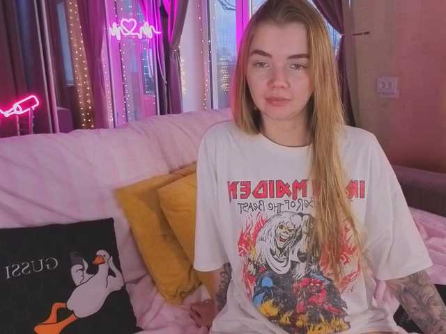 Trusty-dottie's BongaCams show and profile