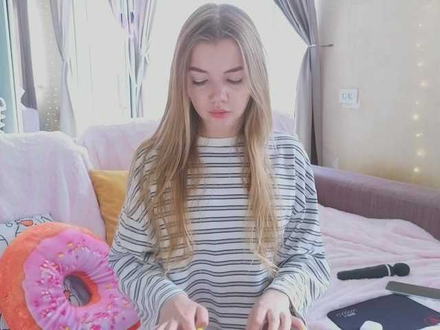 Trusty-dottie's BongaCams show and profile