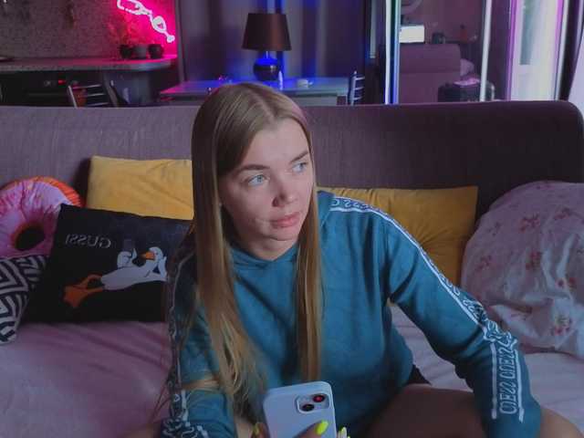 Trusty-dottie live cam on BongaCams