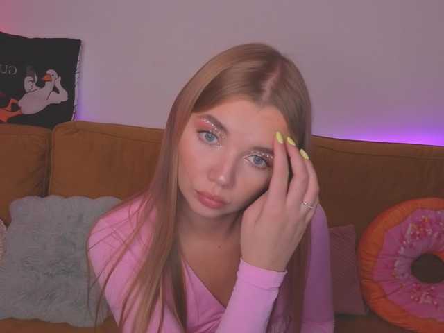 Trusty-dottie live cam on BongaCams