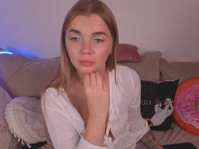 Trusty-dottie live cam