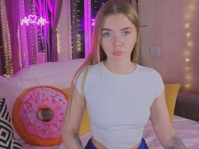 Trusty-dottie's BongaCams show and profile