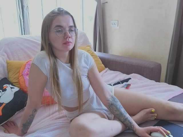 Trusty-dottie's BongaCams show and profile