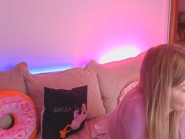 Trusty-dottie live cam on BongaCams