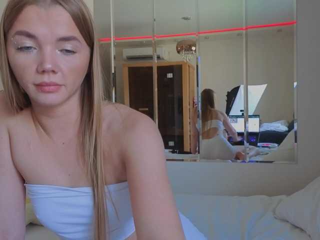 CarrieBradshaww webcam