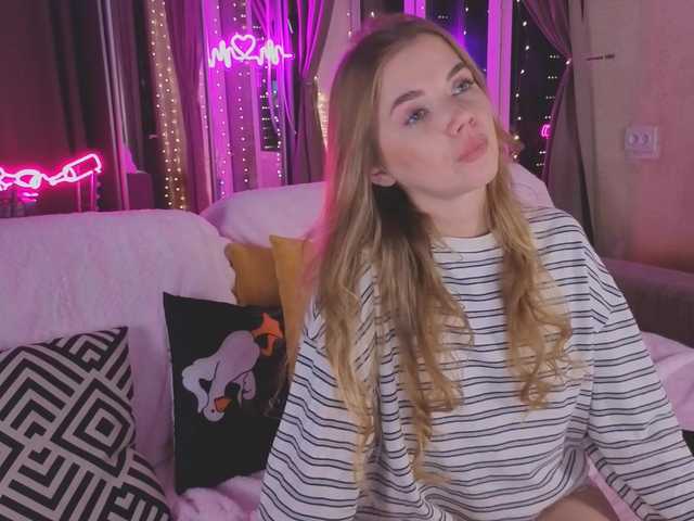 Trusty-dottie's BongaCams show and profile