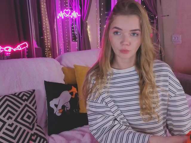 Trusty-dottie's BongaCams show and profile