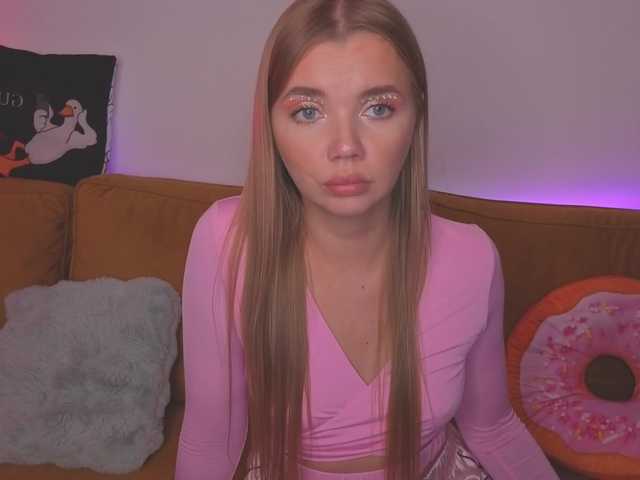 Trusty-dottie live cam on BongaCams