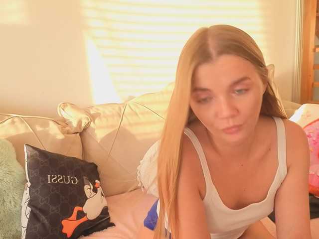 Trusty-dottie live cam on BongaCams