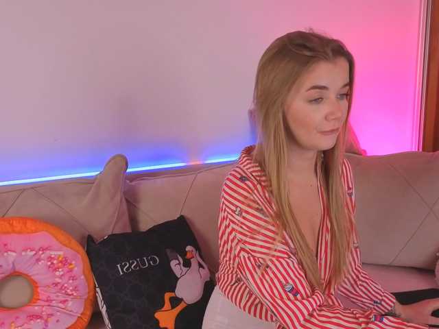 Trusty-dottie live cam on BongaCams