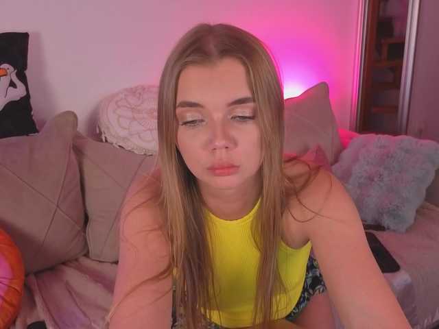 Trusty-dottie live cam on BongaCams