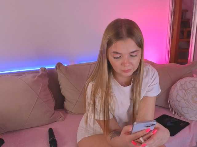 Trusty-dottie live cam on BongaCams