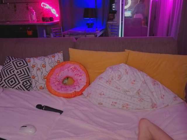 trusty-dottie live sex show